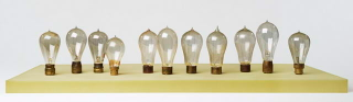 Illustration for article titled Astounding Photos: Journey Through the History of the Lightbulb